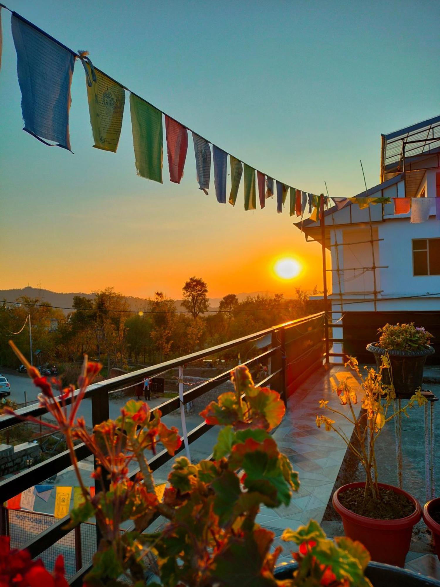 Raahi Stay, Landing Site Bir - Stay & Cafe Bīr Exterior foto